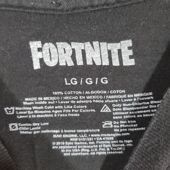 Fortnite graphic tee - Picture 9 of 10